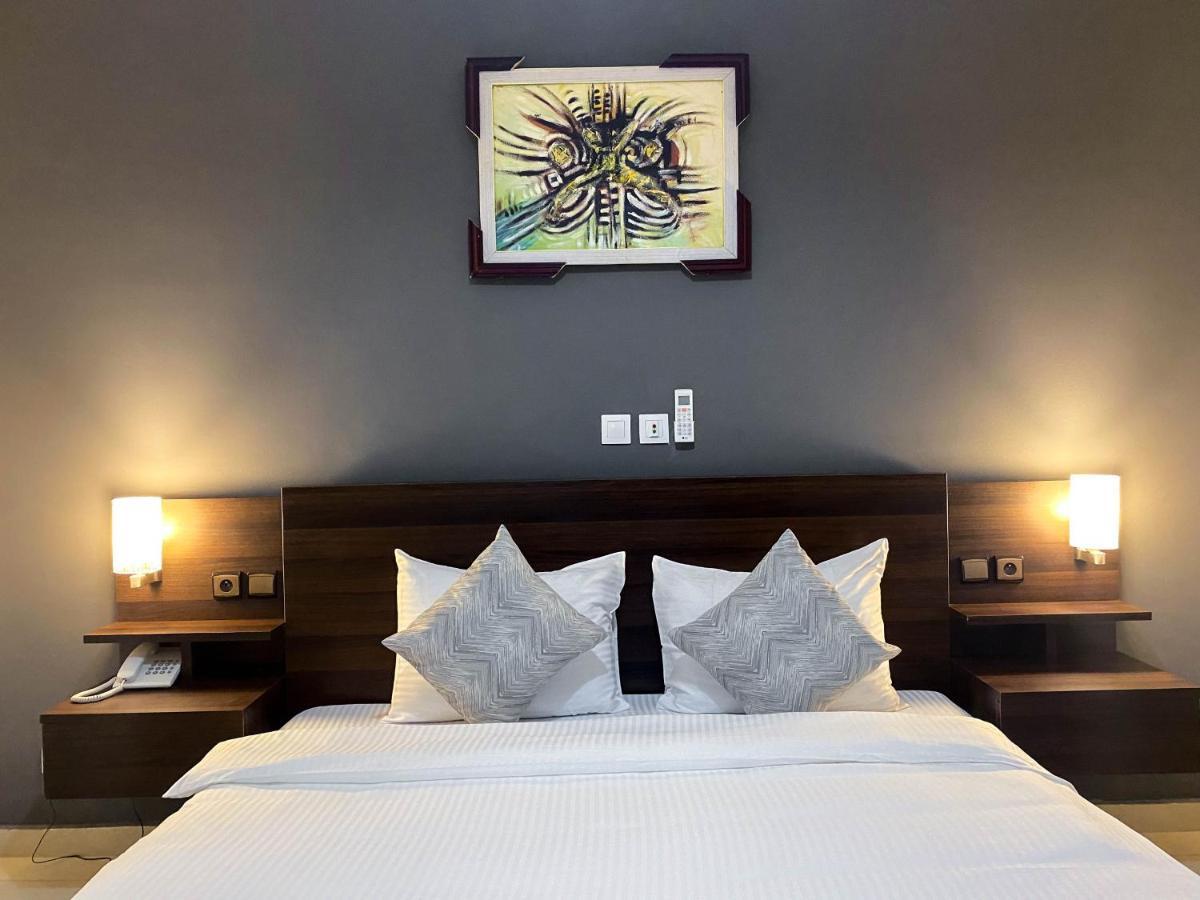 Robert'S Hotel 아비장 외부 사진