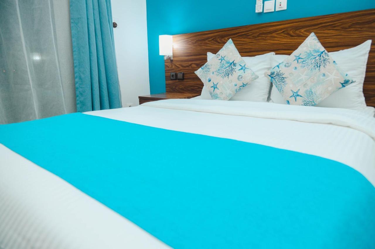 Robert'S Hotel 아비장 외부 사진