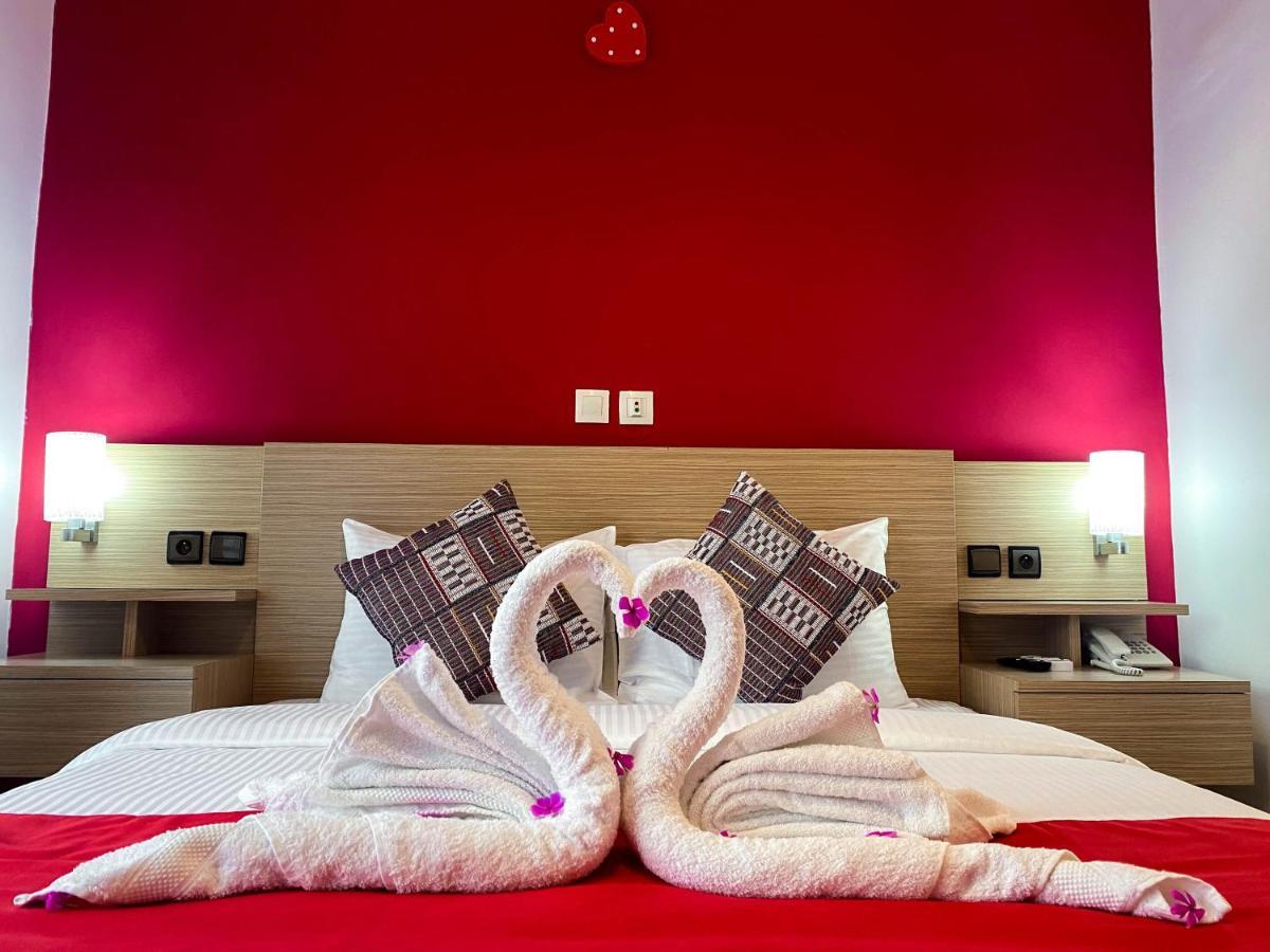 Robert'S Hotel 아비장 외부 사진