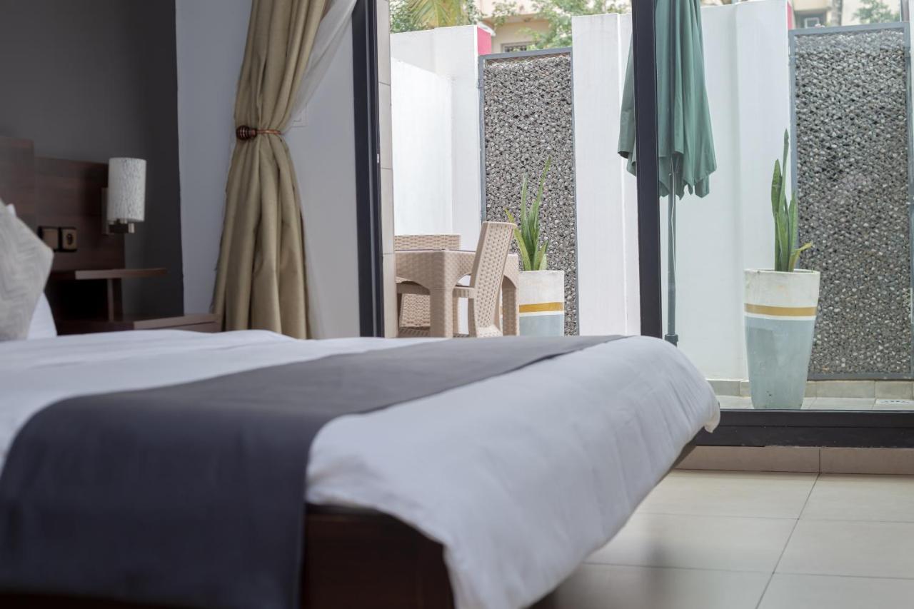 Robert'S Hotel 아비장 외부 사진