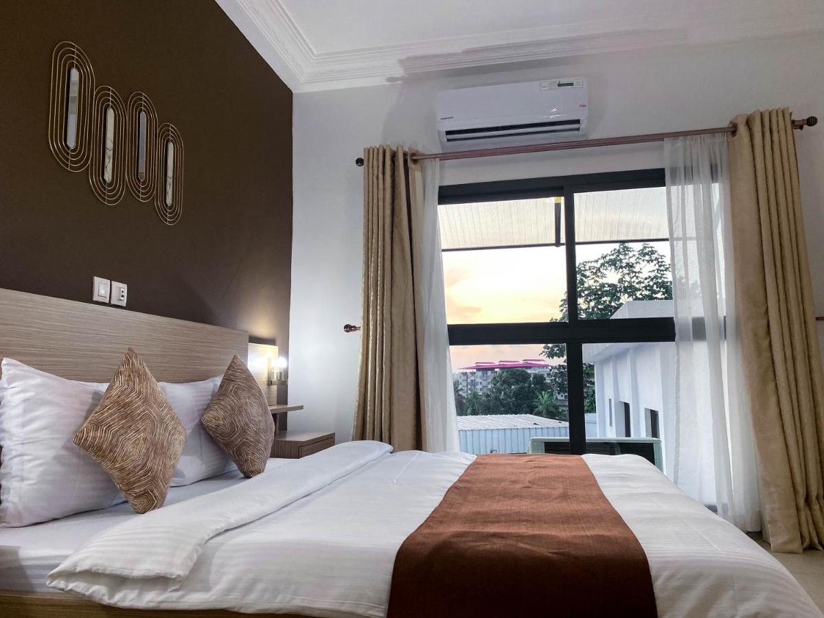 Robert'S Hotel 아비장 외부 사진